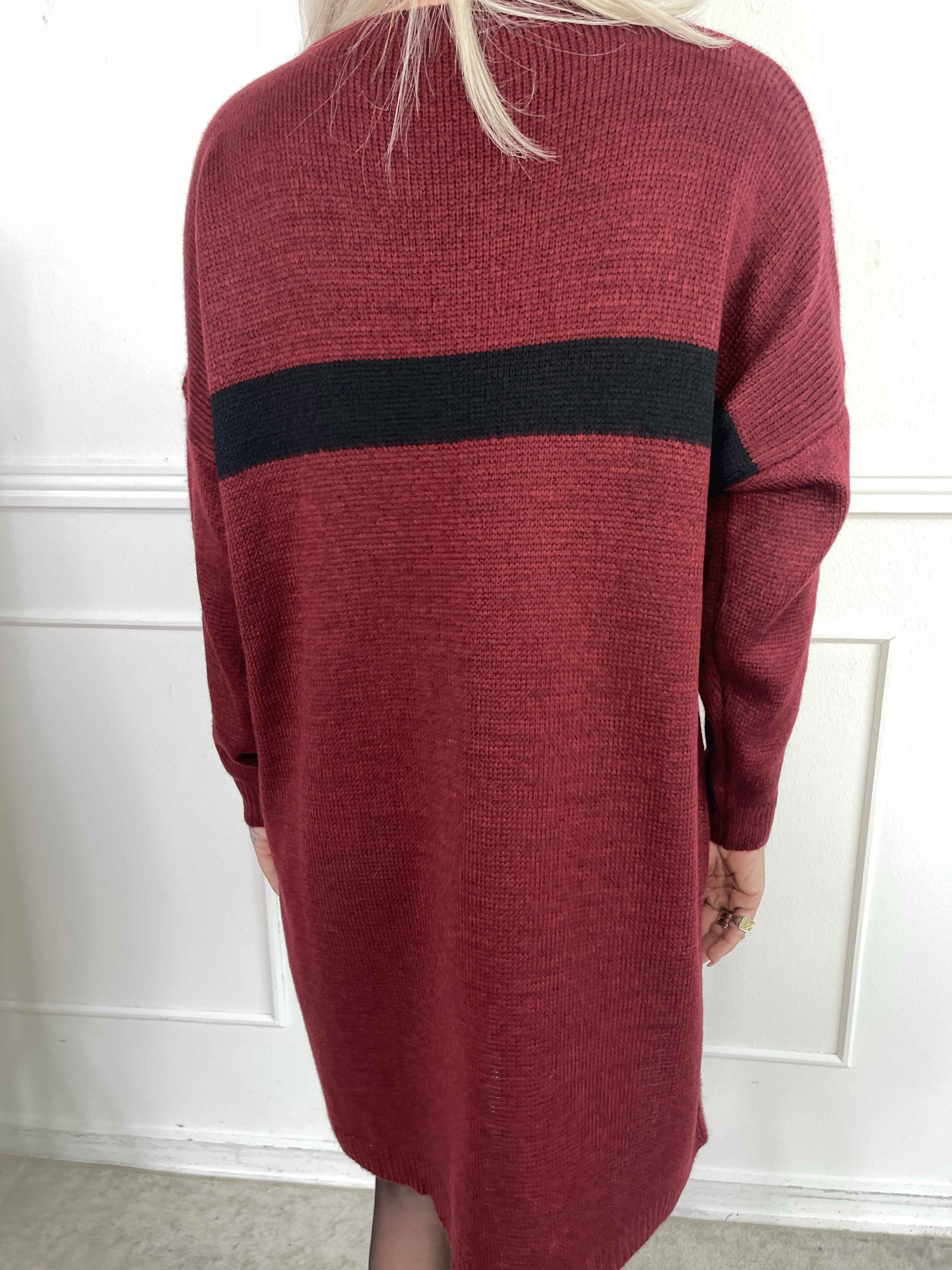 Berra - Stickad klänning med band och rosett